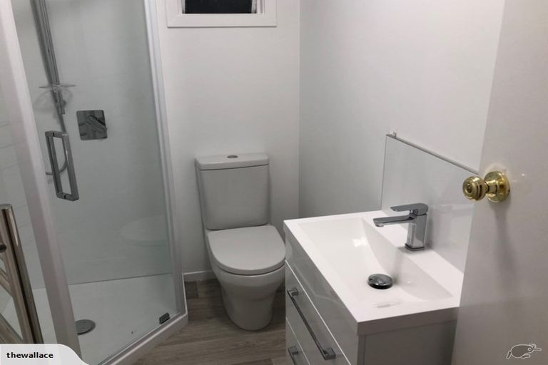 Photo of property in 2/47 Wallace Road, Papatoetoe, Auckland, 2025