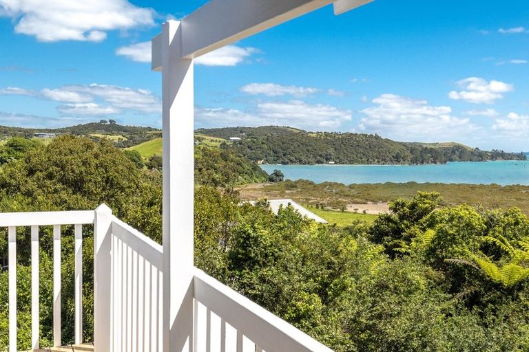 Photo of property in 6 Erua Road, Ostend, Waiheke Island, 1081