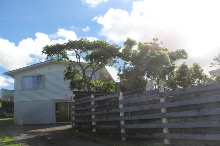Photo of property in 7 Alton Terrace, Pakuranga Heights, Auckland, 2010