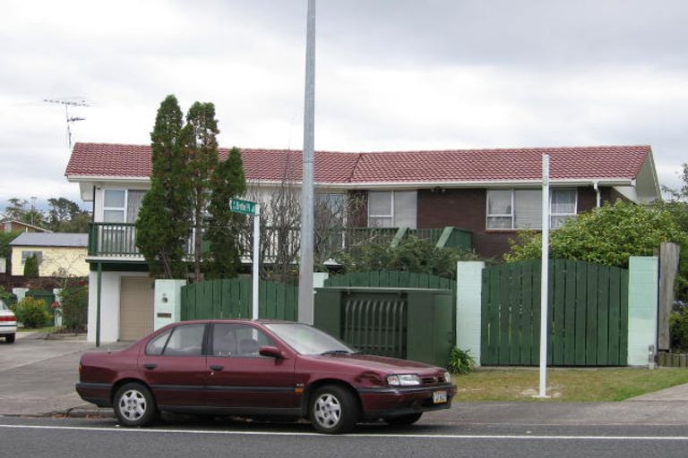 Photo of property in 51 Butterworth Drive, Glendene, Auckland, 0602