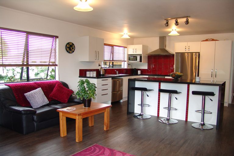 Photo of property in 146 Ross Street, Pirongia, 3802