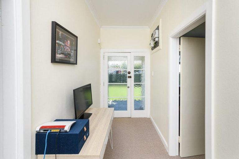 Photo of property in 42 Alexandra Street, Marton, 4710