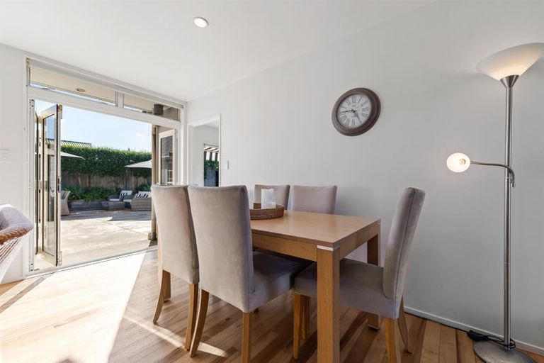 Photo of property in 28 Success Court, Omaha, 0986