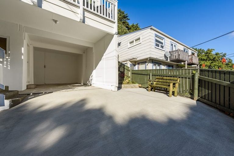 Photo of property in 59a Hungerford Road, Houghton Bay, Wellington, 6023