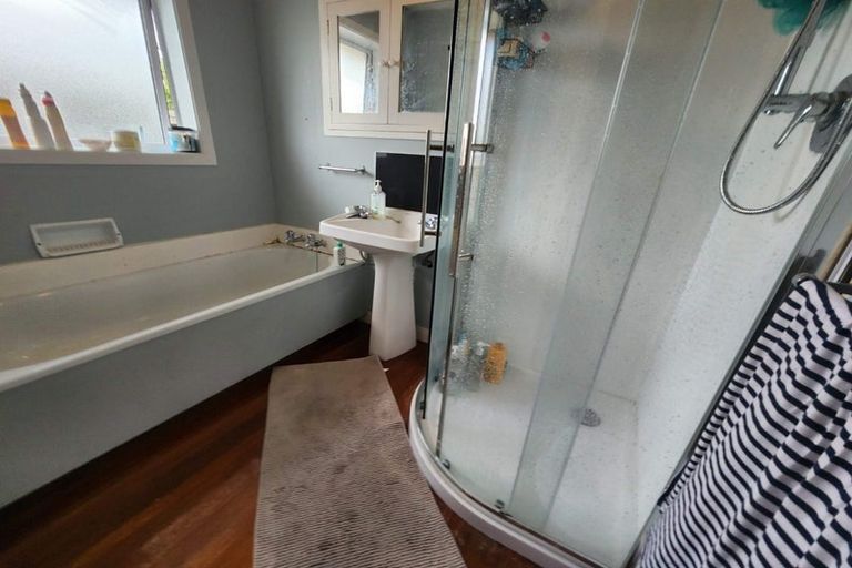 Photo of property in 2/24 Wharenui Road, Upper Riccarton, Christchurch, 8041