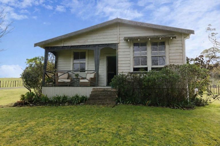 Photo of property in 2192 Omana Road, Pukehuia, Tangiteroria, 0381