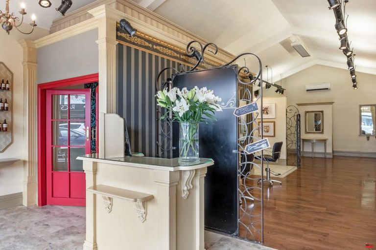 Photo of property in 219 Queen Street, Pukekohe, 2120