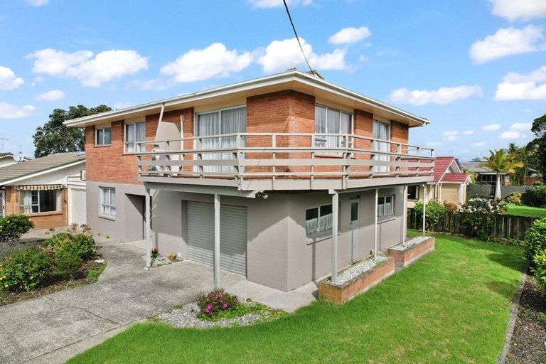 Photo of property in 18a Moenui Avenue, Orewa, 0931