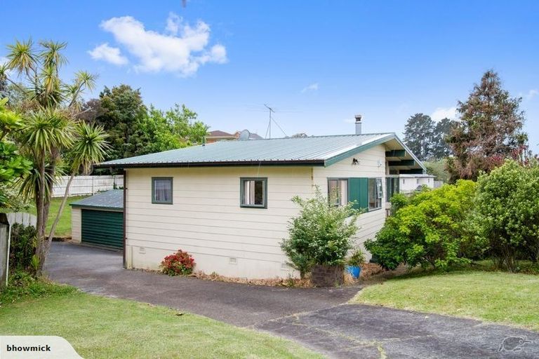 Photo of property in 14 Sari Place, Massey, Auckland, 0614