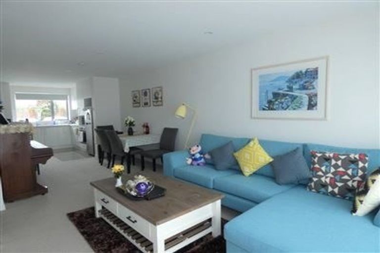 Photo of property in 15/2 Stone Street, Miramar, Wellington, 6022