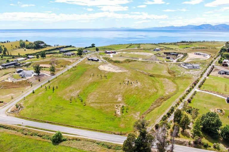 Photo of property in 6 Te Momokai Lane, Tasman, 7173