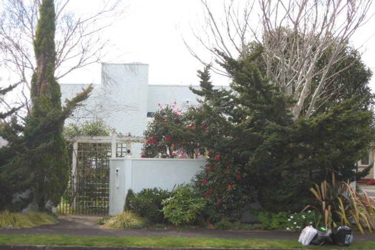 Photo of property in 15 Norman Street, Lower Vogeltown, New Plymouth, 4310