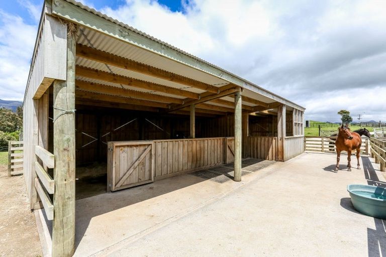 Photo of property in 1375 Carrington Road, Hurworth, New Plymouth, 4371