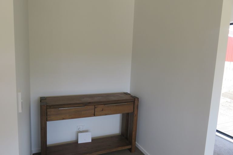 Photo of property in 19 Pohutukawa Drive, Cable Bay, 0420