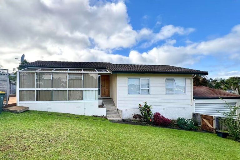 Photo of property in 18 Wilkinson Way, Browns Bay, Auckland, 0630