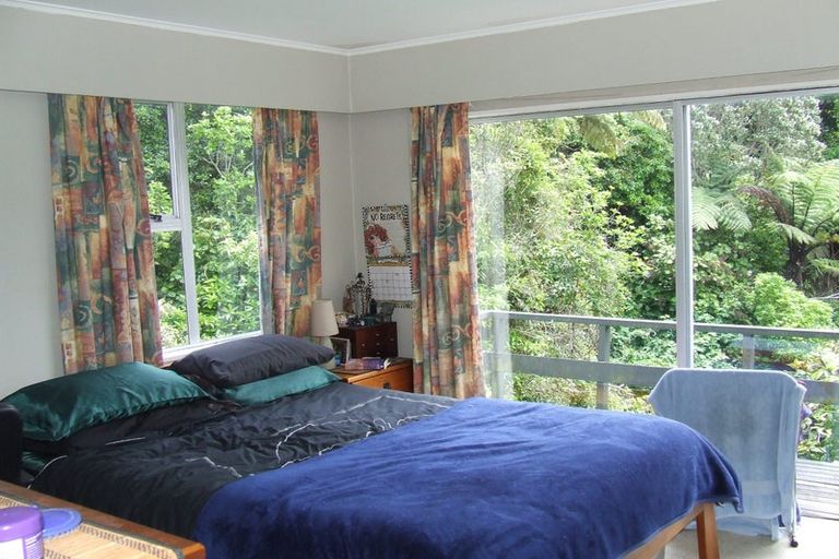 Photo of property in 22 Trebann Street, Paparangi, Wellington, 6037