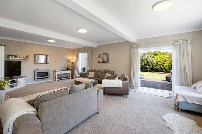 Photo of property in 46 Maclean Street, Cambridge, 3434