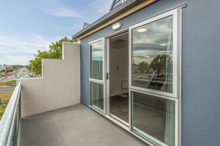 Photo of property in Amuri Park Apartments, 6/280 Bealey Avenue, Christchurch Central, Christchurch, 8013