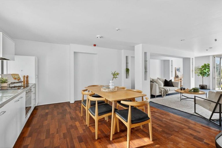 Photo of property in 294c Montreal Street, Christchurch Central, Christchurch, 8013
