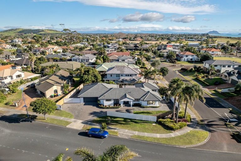 Photo of property in 16 Palm Beach Boulevard, Papamoa Beach, Papamoa, 3118