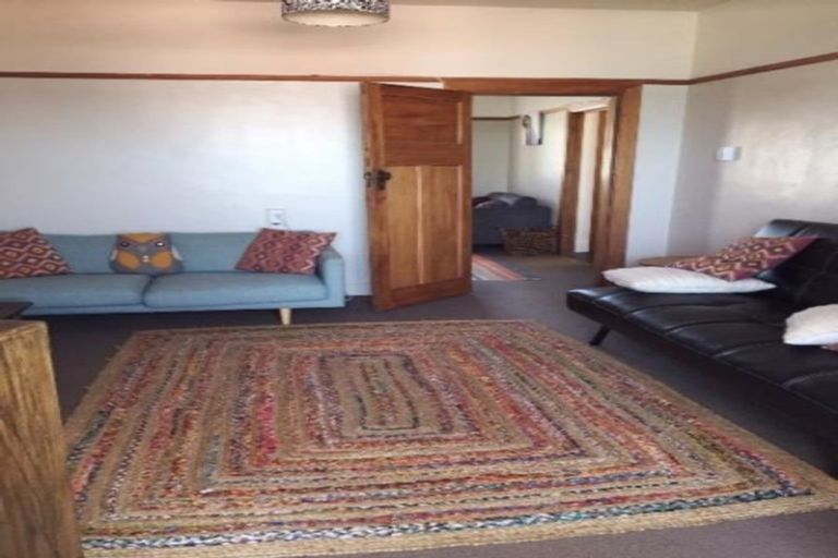 Photo of property in Devonport Apartments, 43/127 Saint Aubyn Street, New Plymouth, 4310
