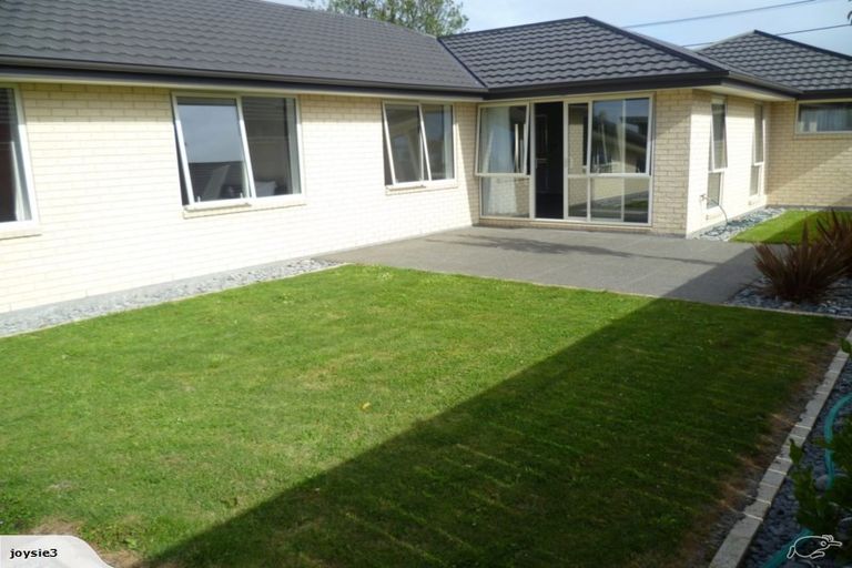 Photo of property in 9 Field Terrace, Upper Riccarton, Christchurch, 8041