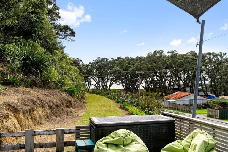 Photo of property in 143 Oakura Road, Oakura, Hikurangi, 0184