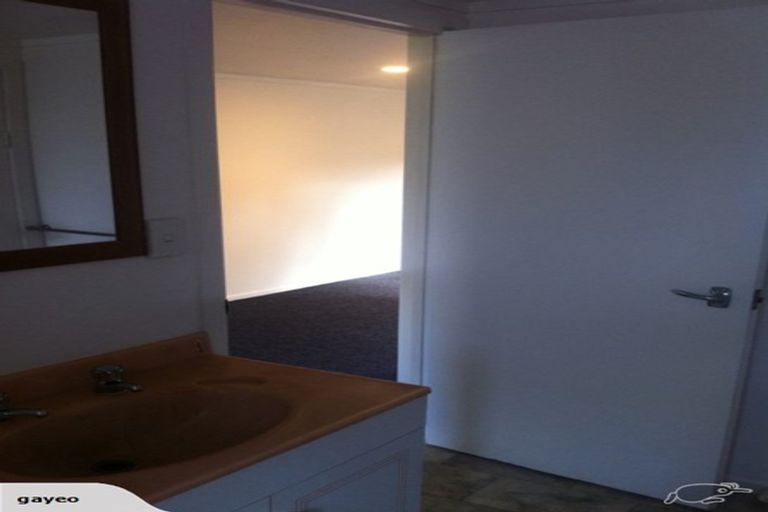 Photo of property in 1/16 Gills Road, Bucklands Beach, Auckland, 2014