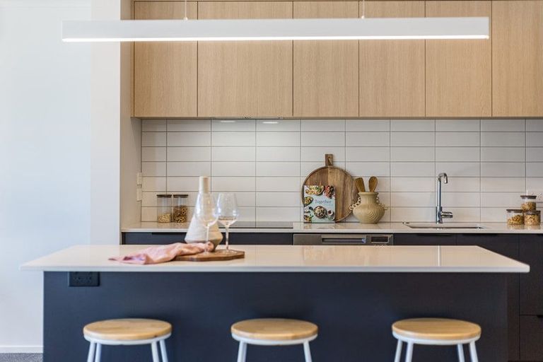 Photo of property in 32 Oakum Road, Whitby, Porirua, 5024