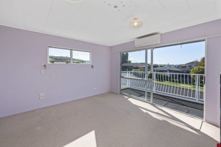 Photo of property in 7 Reeves Road, Acacia Bay, Taupo, 3330