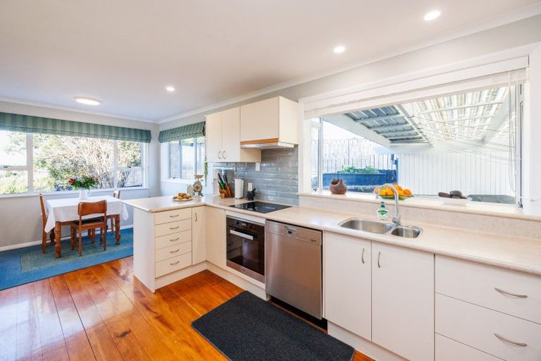 Photo of property in 120 West Street, Feilding, 4702