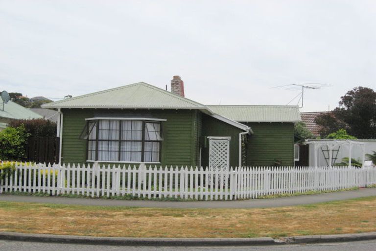 Photo of property in 9 Celia Street, Redcliffs, Christchurch, 8081