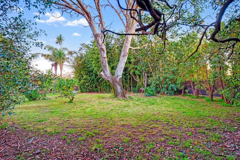 Photo of property in 1 Maxwells Line, Awapuni, Palmerston North, 4412