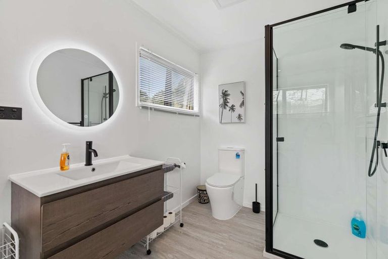 Photo of property in 16 Shelly Beach Road, Shelly Beach, Helensville, 0874