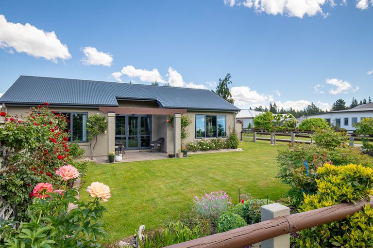 Photo of property in 5 Spruce Close, Alexandra, 9320