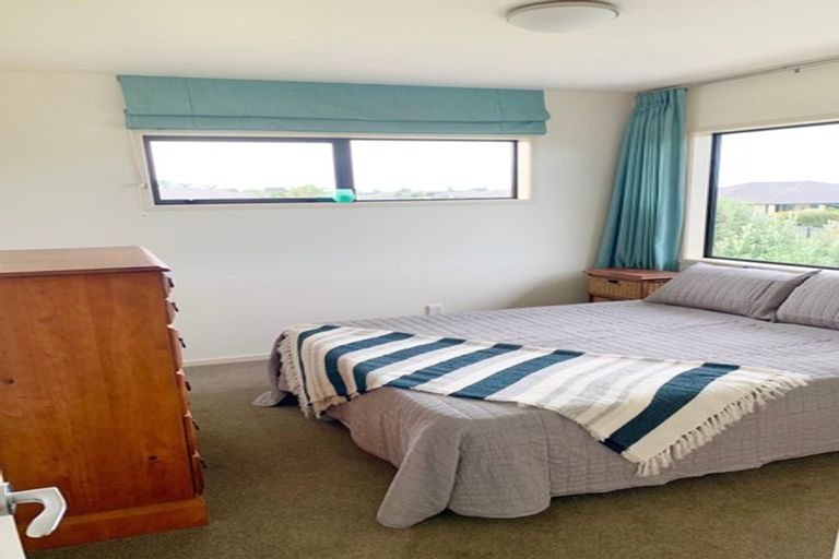 Photo of property in 116 Barbados Way, One Tree Point, 0118