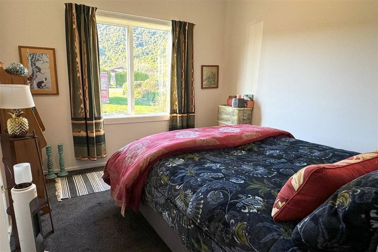 Photo of property in 9 Newcastle Street, Cobden, Greymouth, 7802