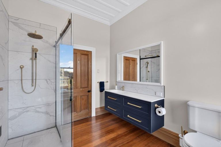Photo of property in 302 Lyndon Road West, Hastings, 4122