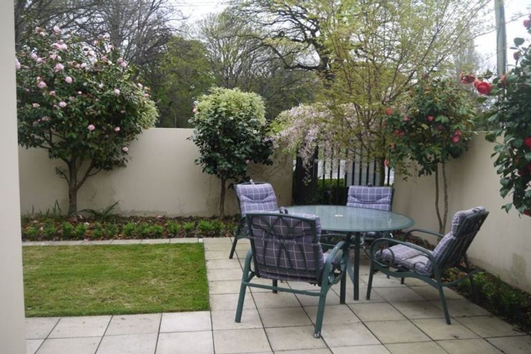 Photo of property in 29 Kahu Road, Fendalton, Christchurch, 8041