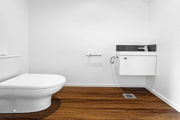 Photo of property in 18 Arvo Lane, Hobsonville, Auckland, 0616