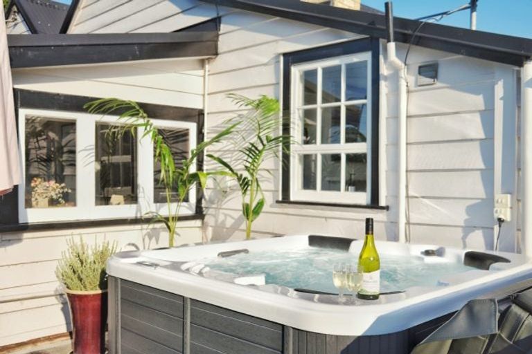 Photo of property in 109 Shakespeare Street, Leamington, Cambridge, 3432