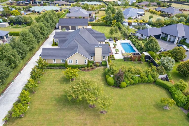 Photo of property in 162 Aberdeen Road, Prebbleton, 7604