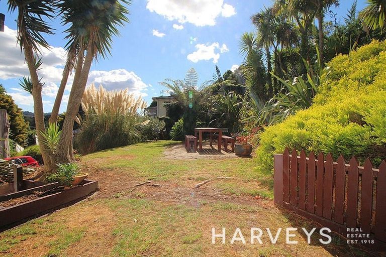 Photo of property in 91 Waitakere Road, Waitakere, Auckland, 0816