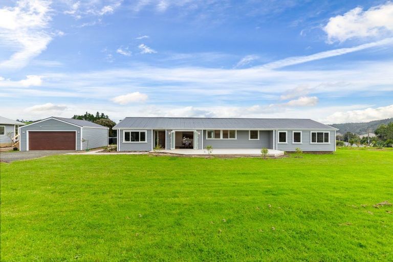 Photo of property in 4 Henley Road, Kaukapakapa, 0871