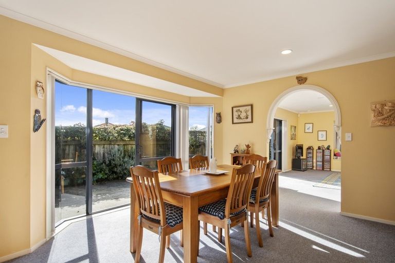 Photo of property in 2 Ranfurly Terrace, Pyes Pa, Tauranga, 3112