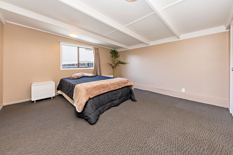 Photo of property in 218 Maunsell Road, Port Waikato, Tuakau, 2695
