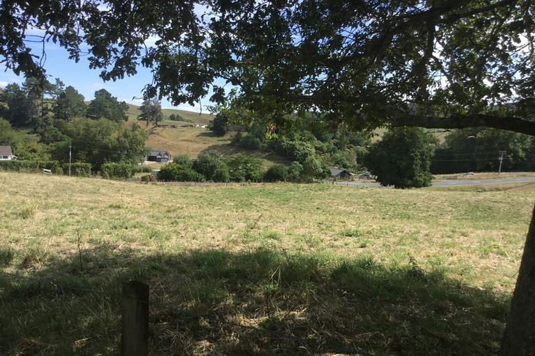 Photo of property in 6 Tari Road, Pukeatua, 3880