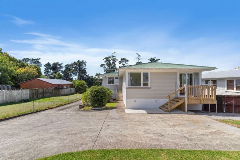 Photo of property in 86 Ennis Avenue, Pakuranga Heights, Auckland, 2010