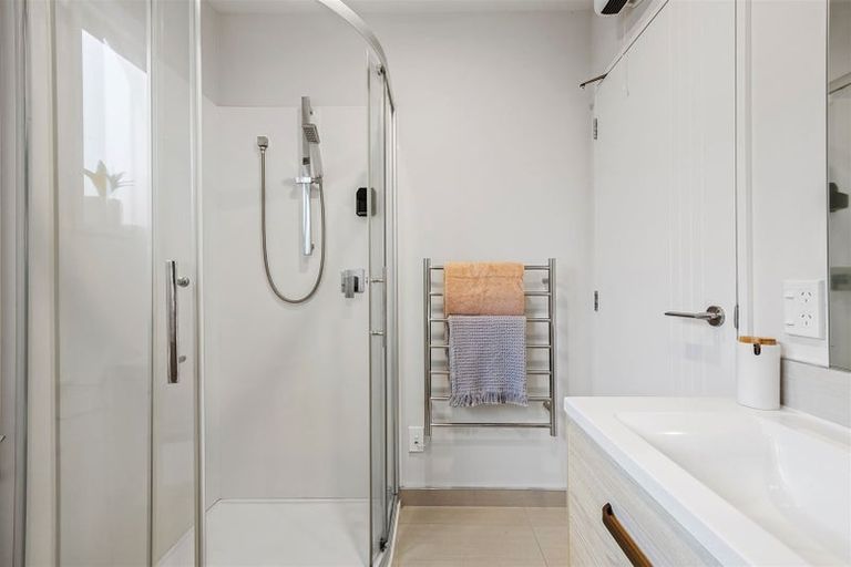 Photo of property in 2/33 Elizabeth Street, Riccarton, Christchurch, 8041