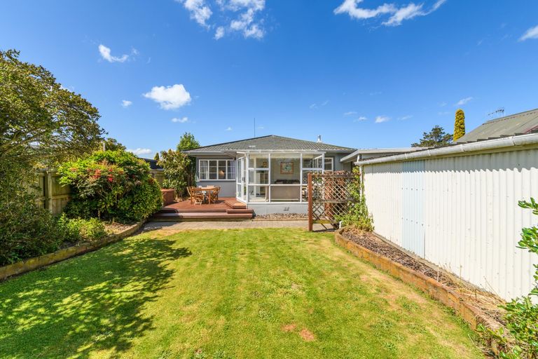 Photo of property in 26 Rangitira Avenue, Palmerston North, 4414